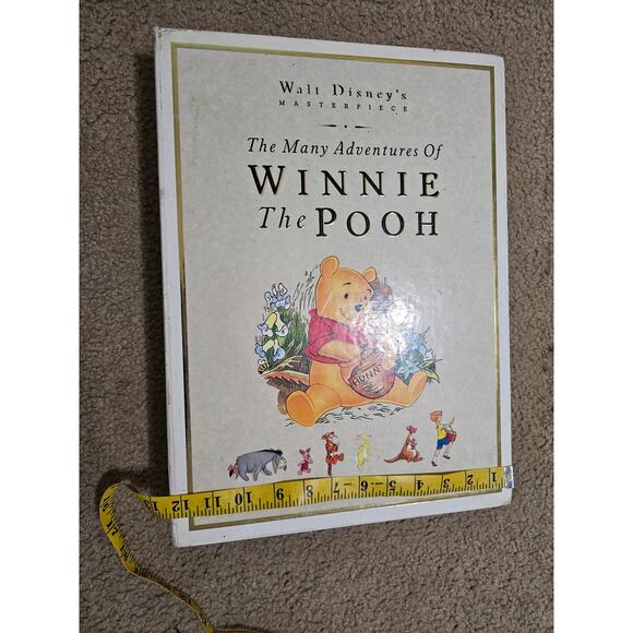 Walt Disney's The Many Adventures of Winnie the Pooh Exclusive Deluxe Video - Picture 6 of 15